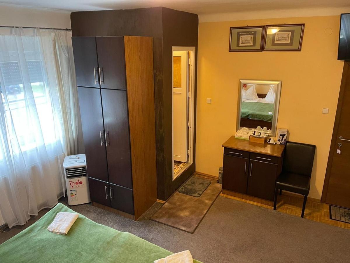 451 Rooms Graz Esterno foto