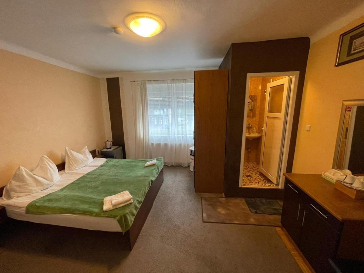451 Rooms Graz Esterno foto