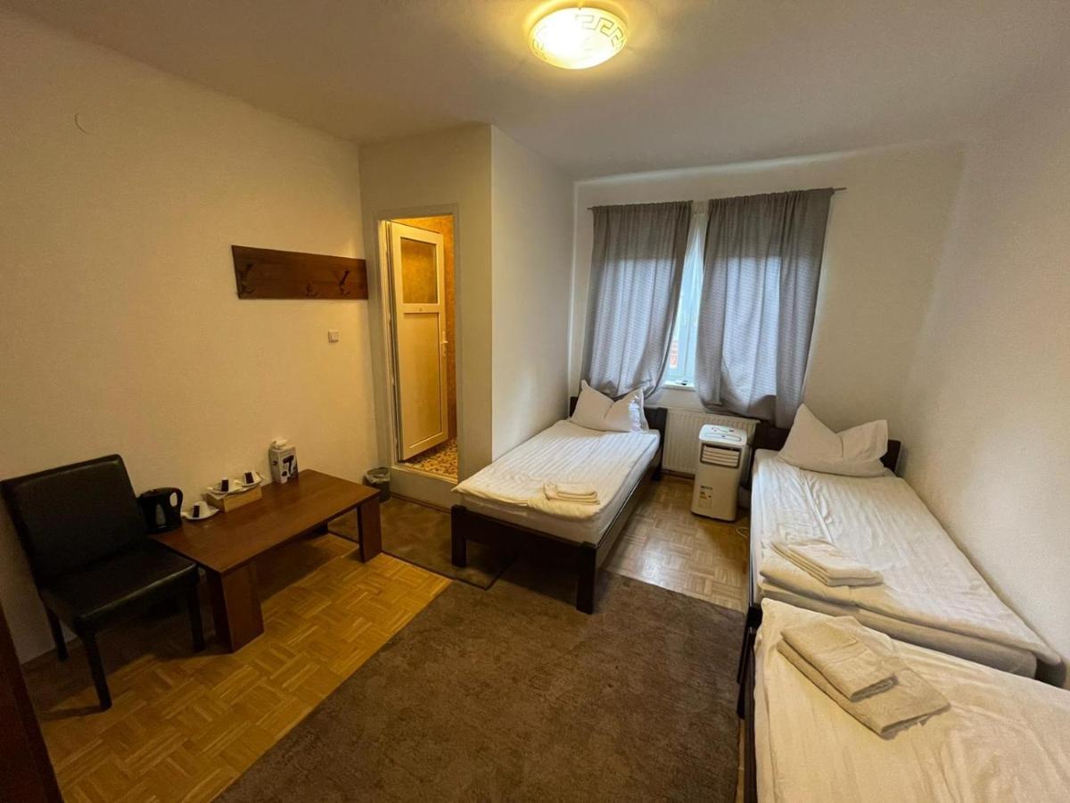 451 Rooms Graz Esterno foto