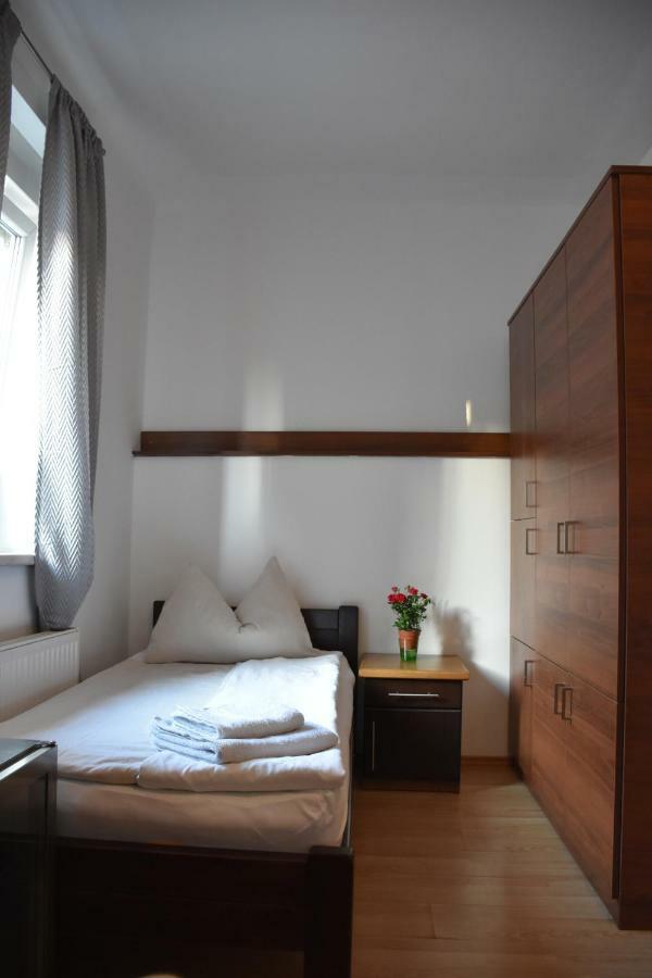 451 Rooms Graz Esterno foto
