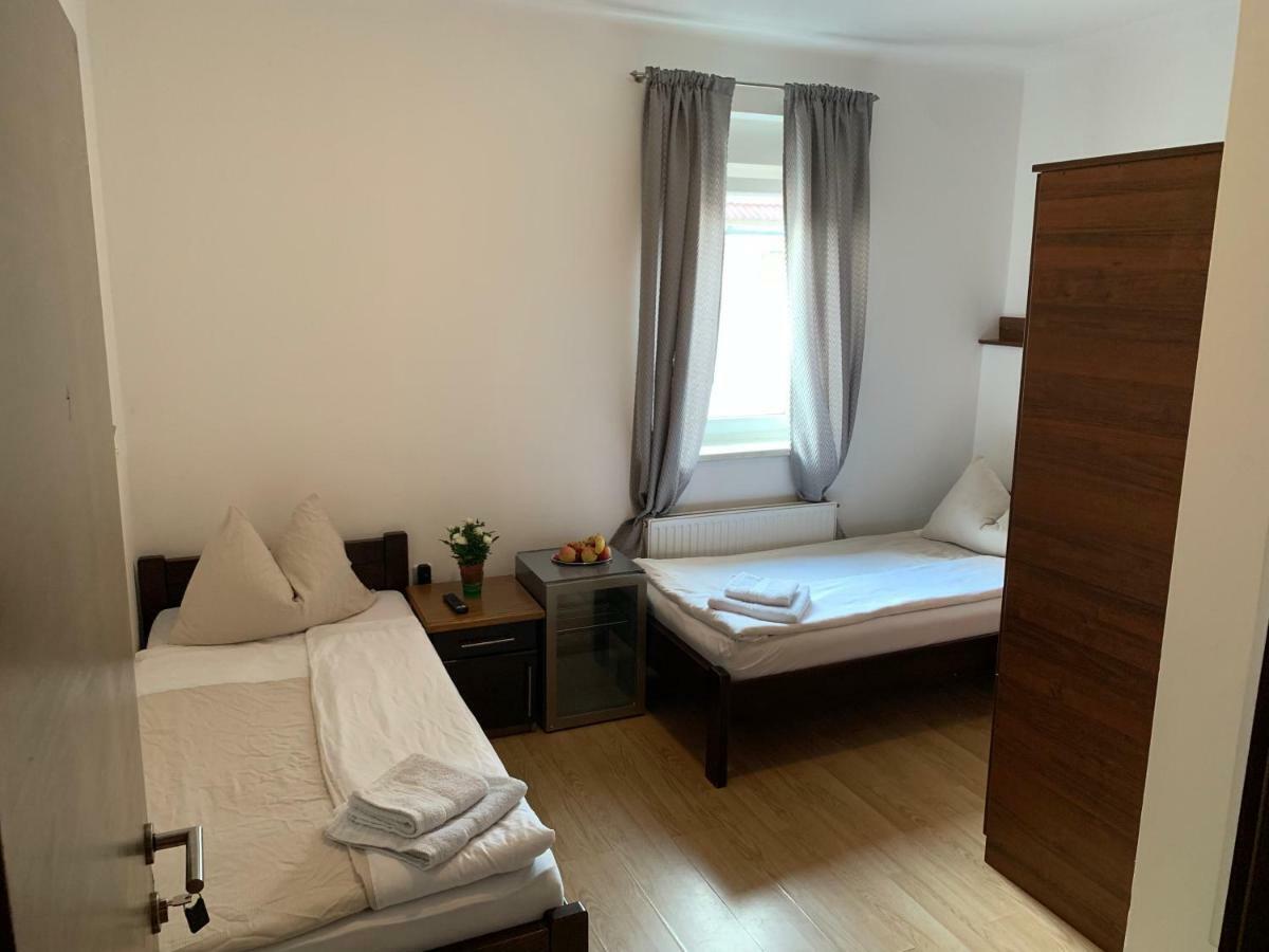 451 Rooms Graz Esterno foto