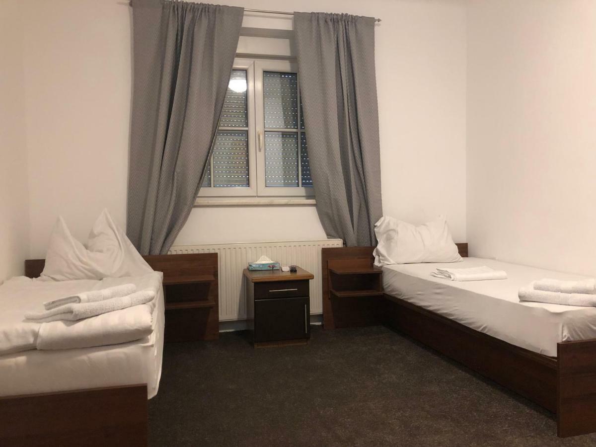 451 Rooms Graz Esterno foto